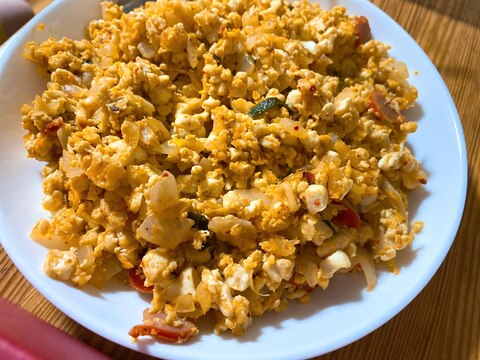 簡単ダイエットレシピ!豆腐キムチ炒飯